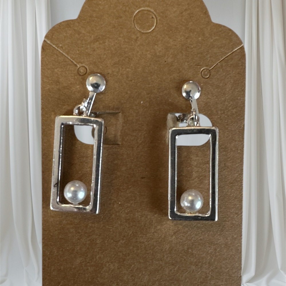Elegant Silver Pearl Drop Earrings